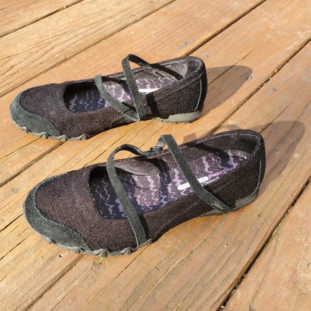 Skechers womens, black suede dressy shoes sz 9.5